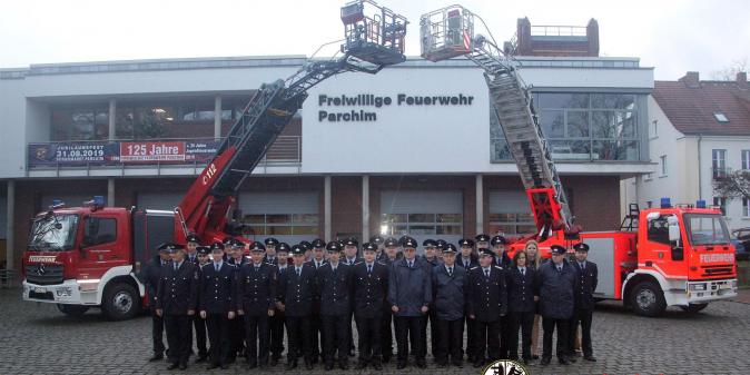 Übergabe der Drehleiter an die Feuerwehr Parchim