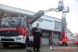 Übergabe der Drehleiter an die Feuerwehr Parchim