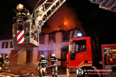 Einsatzfotos FFw Parchim - Brand in Broock