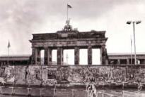 FFw Parchim - Chronikbilder - Fall der Berliner Mauer - hier das Brandenburger Tor in Berlin