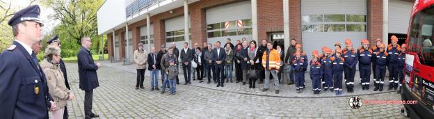 Übergabe eines Jugendmobils für die Jugendfeuerwehr Parchim